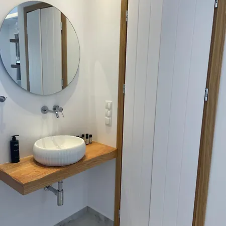 Latramys מיקרי ויגלה