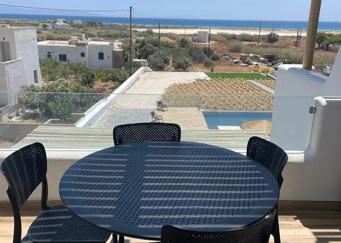 Latramys Mikrí Vígla